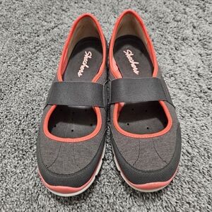 Sketchers Slip On Women's Shoes 👞